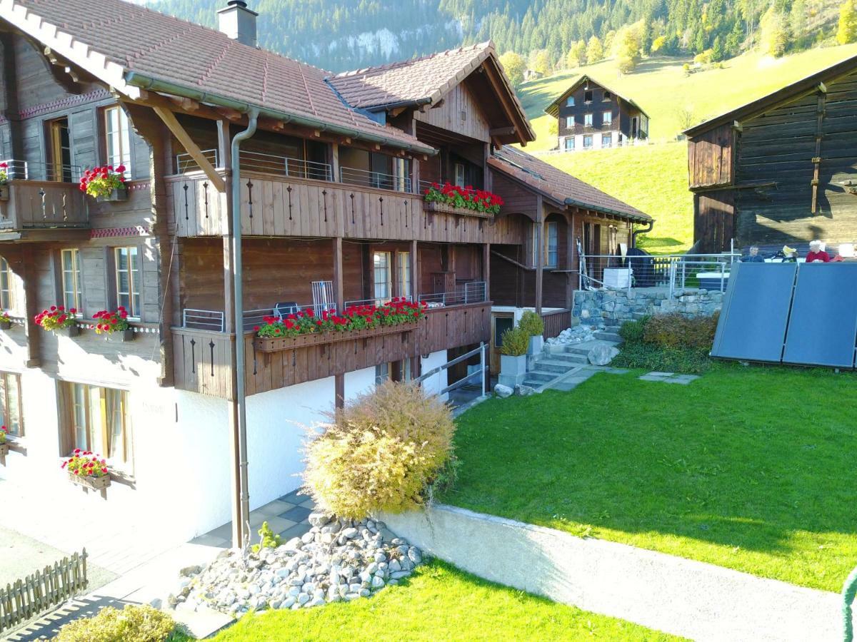 App. Seeblick Top Of Interlaken Beatenberg Bagian luar foto
