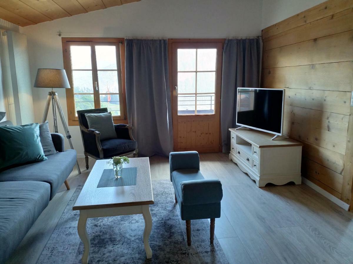 App. Seeblick Top Of Interlaken Beatenberg Bagian luar foto